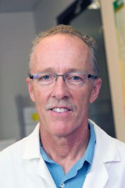 Photo of Dr. Steven Dow